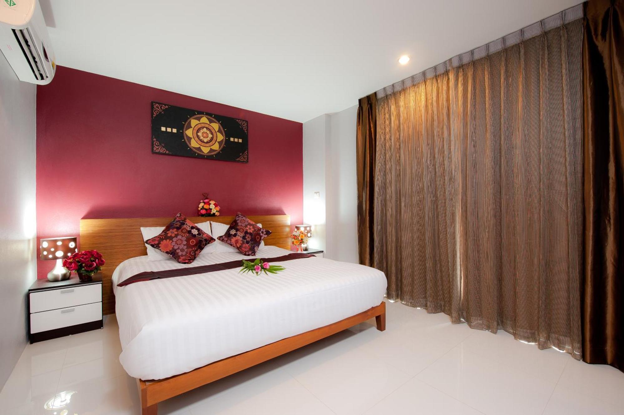 Rama Kata Beach Hotel Eksteriør billede
